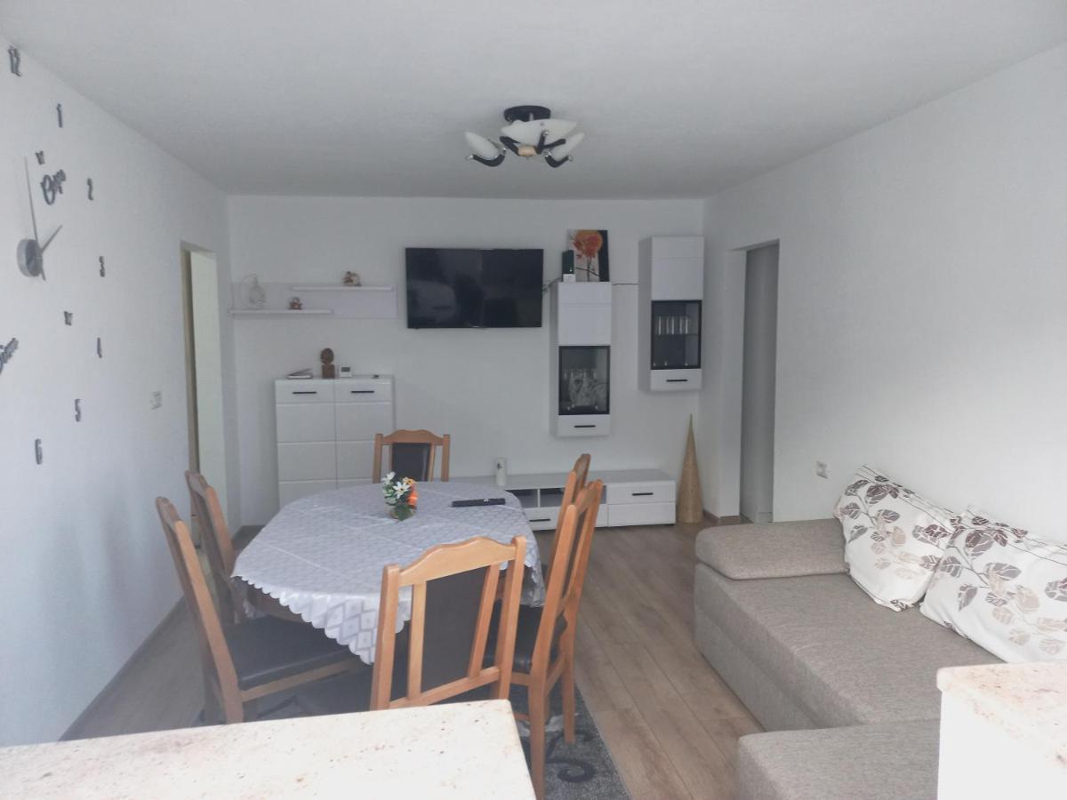 Apartament Bianca Câmpulung Moldovenesc Eksteriør billede